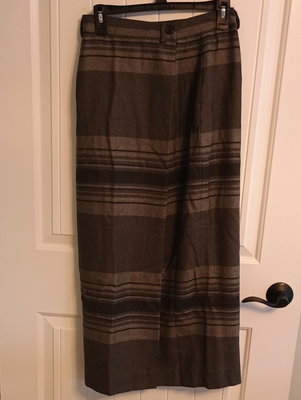 Woman's Size 6 Ralph Lauren Brown, Black, Gray  Wrap Maxi Skirt W/Button Closure